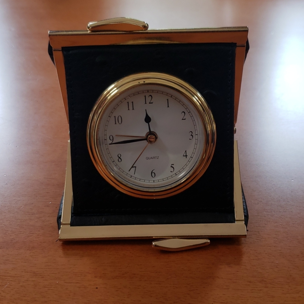 NEW Levenger travel alarm clock